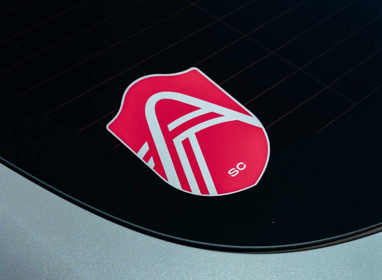RepCITY_Web_CrestStickerCar
